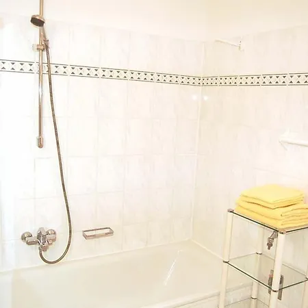 Lejlighed Ostseeallee 10 Nr 02 *