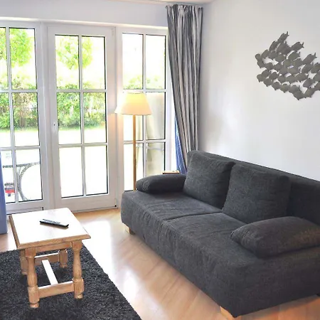 Ostseeallee 10 Nr 02 *